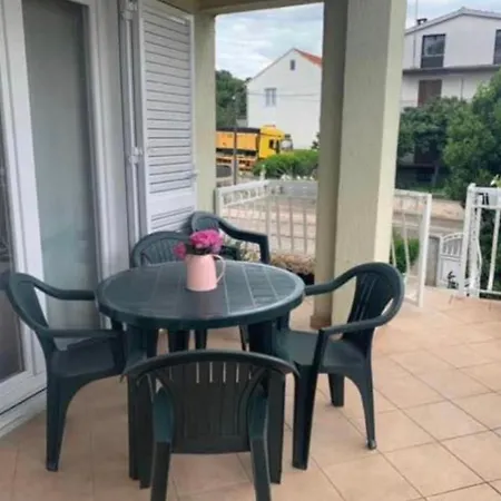 Apartman Kurtov Pakostane